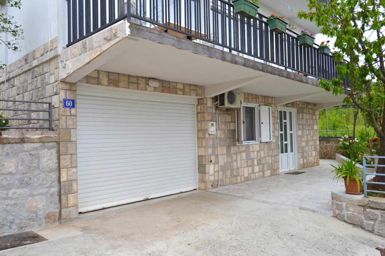 Tivat Apartments Екстер'єр фото