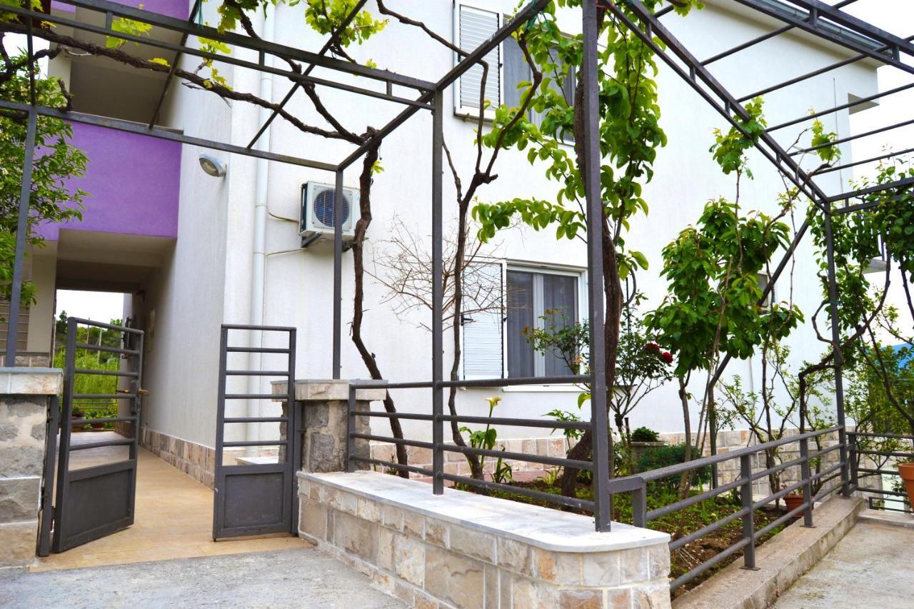 Tivat Apartments Екстер'єр фото