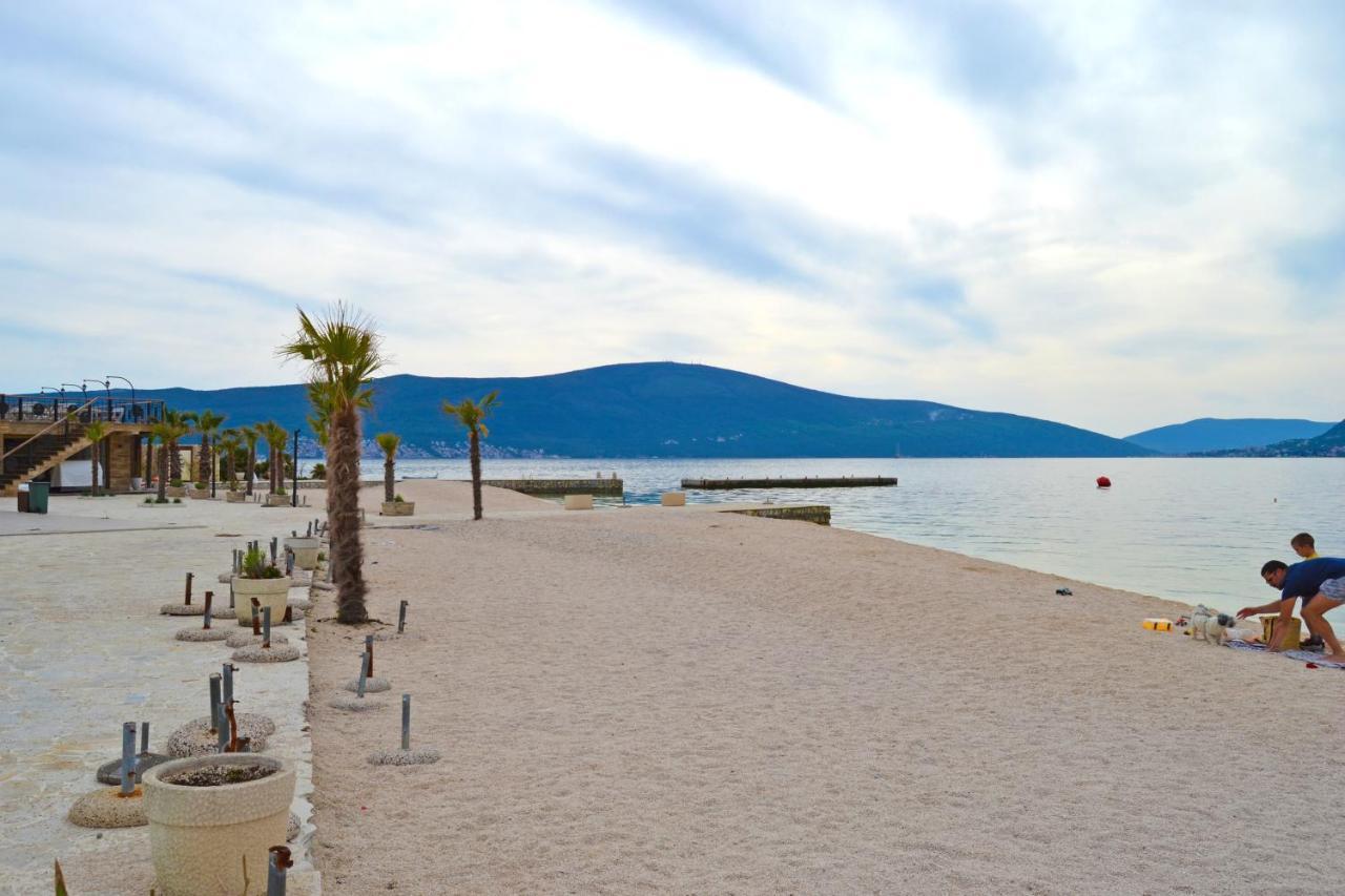 Tivat Apartments Екстер'єр фото