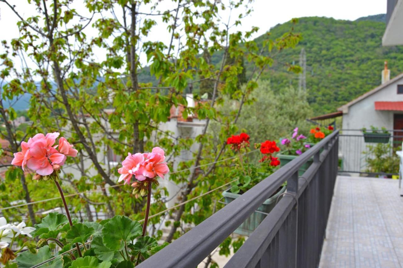 Tivat Apartments Екстер'єр фото