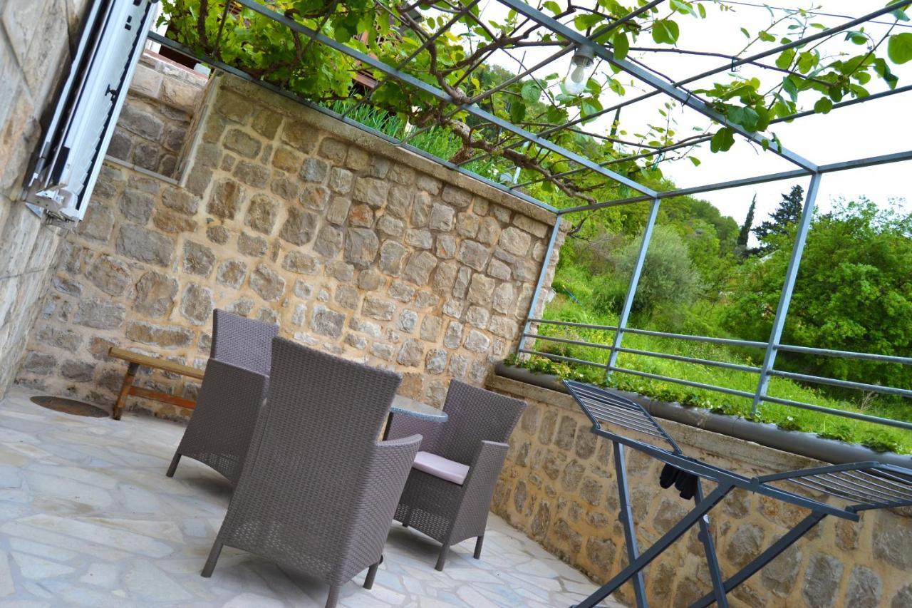 Tivat Apartments Екстер'єр фото